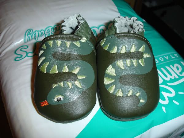 baby-snake-shoes.jpg