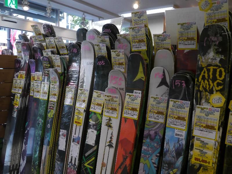 Buying ski/snowboard gear in Tokyo 2012/2013