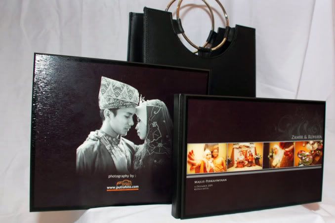CUSTOM ALBUM