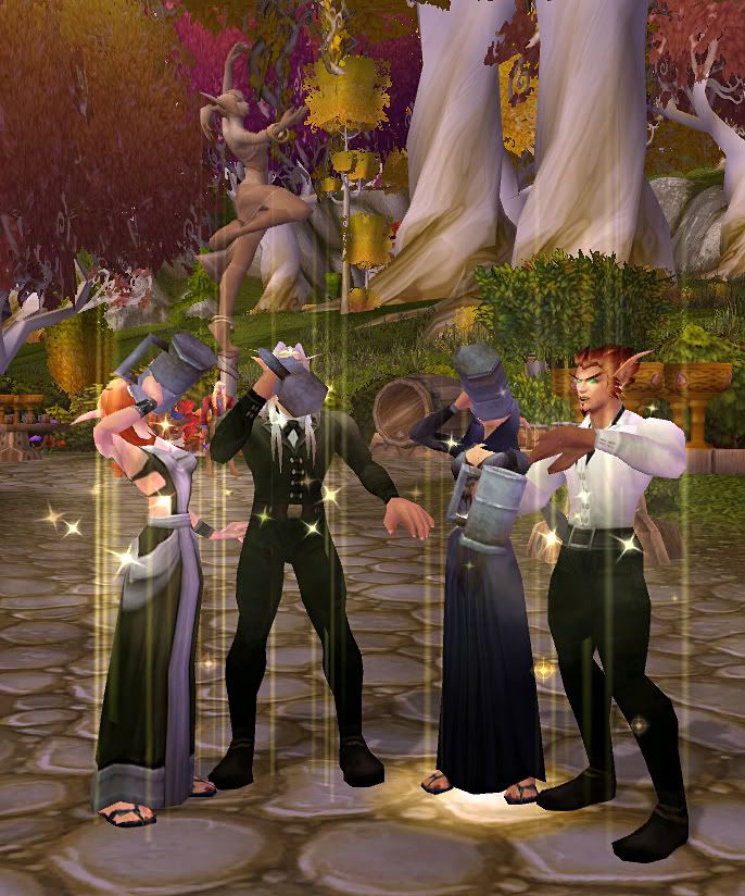 http://i190.photobucket.com/albums/z27/nepshots/Festivities/01%20-%20New%20Years/2010/NewYears201003.jpg?t=1294167880