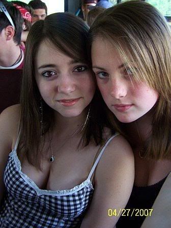 [img width=336 height=448]http://i190.photobucket.com/albums/z278/ash_bollier/boobs.jpg[/img]