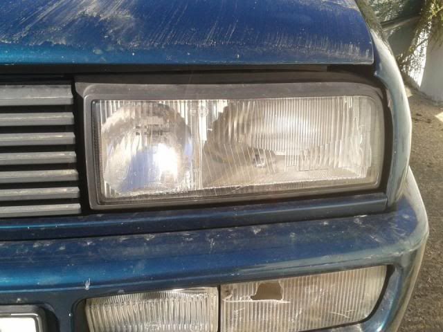 headlightnearside_zpsbaac14a1.jpg