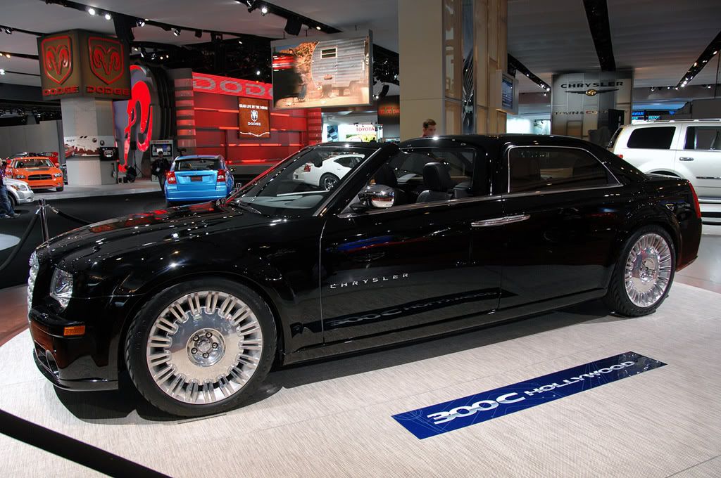 300c Hollywood Limo