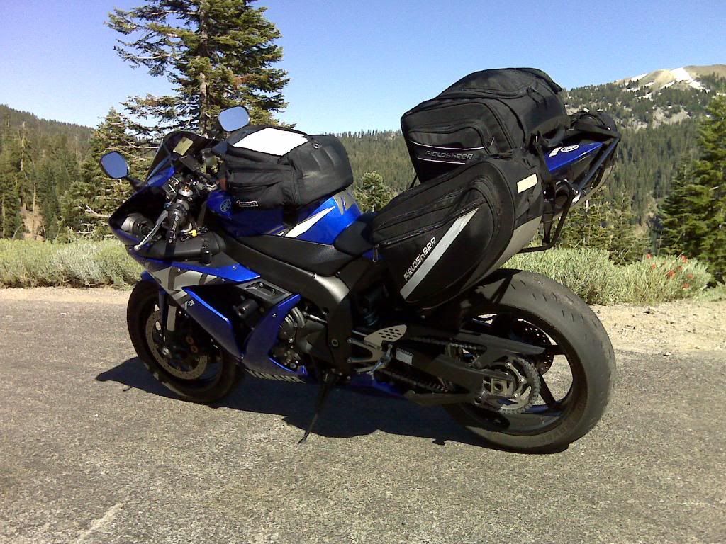 Magnetic tank bag that works on R1 | Yamaha R1 Forum: YZF-R1 Forums